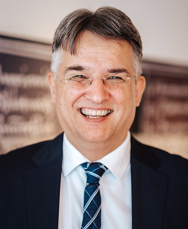 Wolfgang Hoffmann Wolfgang Hoffmann